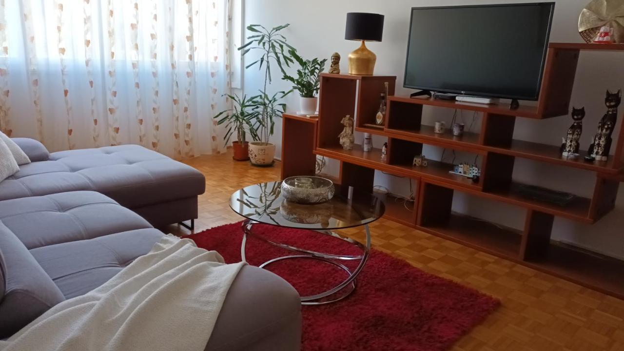 Leona Apartment-Perfect For Four Split Exterior foto