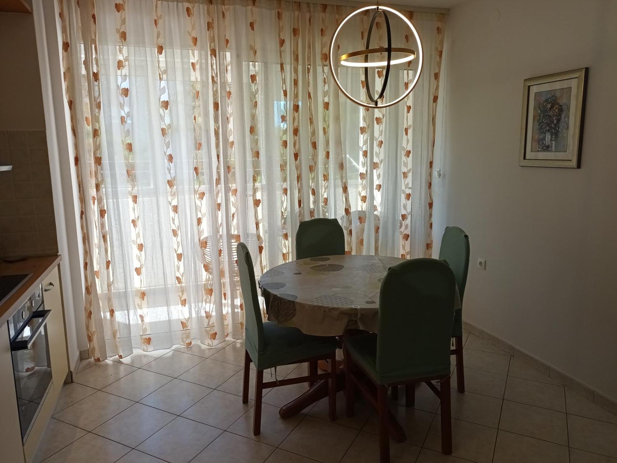 Leona Apartment-Perfect For Four Split Exterior foto